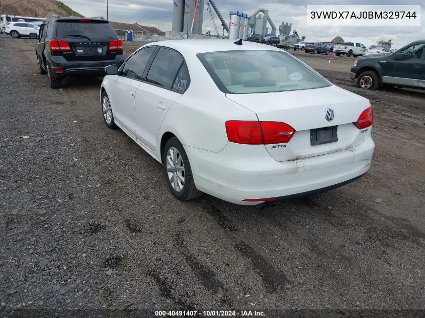 3VWDX7AJ0BM329744 2011 Volkswagen Jetta 2.5L Se