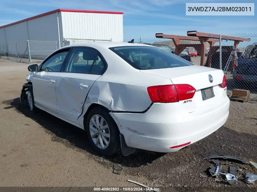 3VWDZ7AJ2BM023011 2011 Volkswagen Jetta 2.5L Se