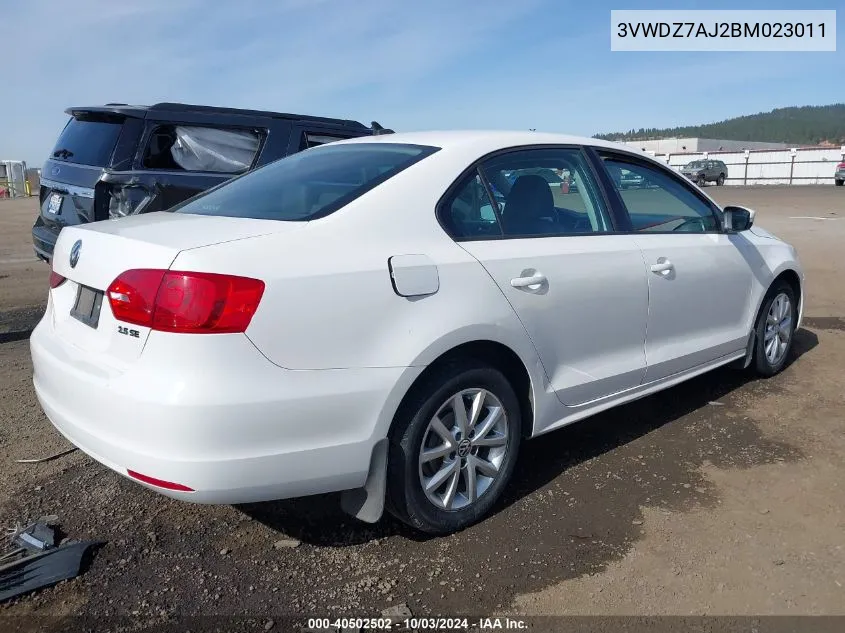 3VWDZ7AJ2BM023011 2011 Volkswagen Jetta 2.5L Se