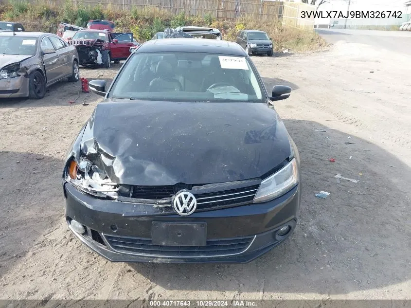 2011 Volkswagen Jetta 2.5L Sel VIN: 3VWLX7AJ9BM326742 Lot: 40717643