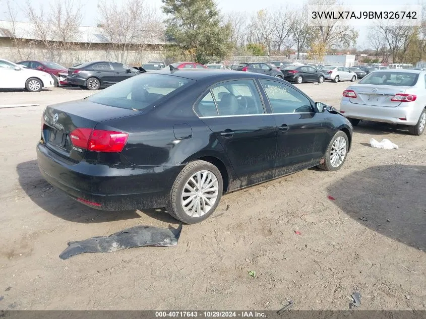 2011 Volkswagen Jetta 2.5L Sel VIN: 3VWLX7AJ9BM326742 Lot: 40717643