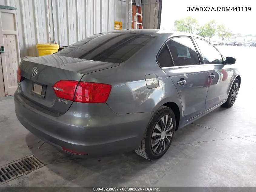 3VWDX7AJ7DM441119 2013 Volkswagen Jetta 2.5L Se