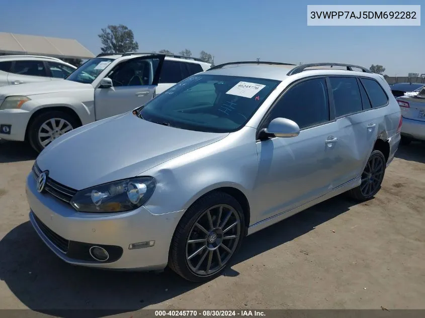 2013 Volkswagen Jetta Sportwagen 2.5L S/2.5L Se VIN: 3VWPP7AJ5DM692282 Lot: 40245770