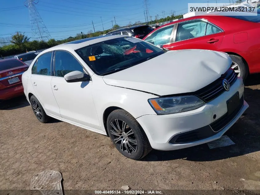 2013 Volkswagen Jetta 2.5L Se VIN: 3VWDP7AJ2DM352137 Lot: 40495134