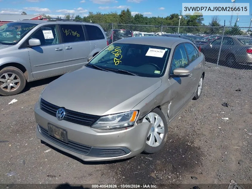 2013 Volkswagen Jetta 2.5L Se VIN: 3VWDP7AJ9DM266615 Lot: 40543626