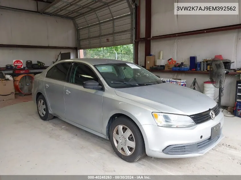 2014 Volkswagen Jetta 2.0L S VIN: 3VW2K7AJ9EM392562 Lot: 40245263