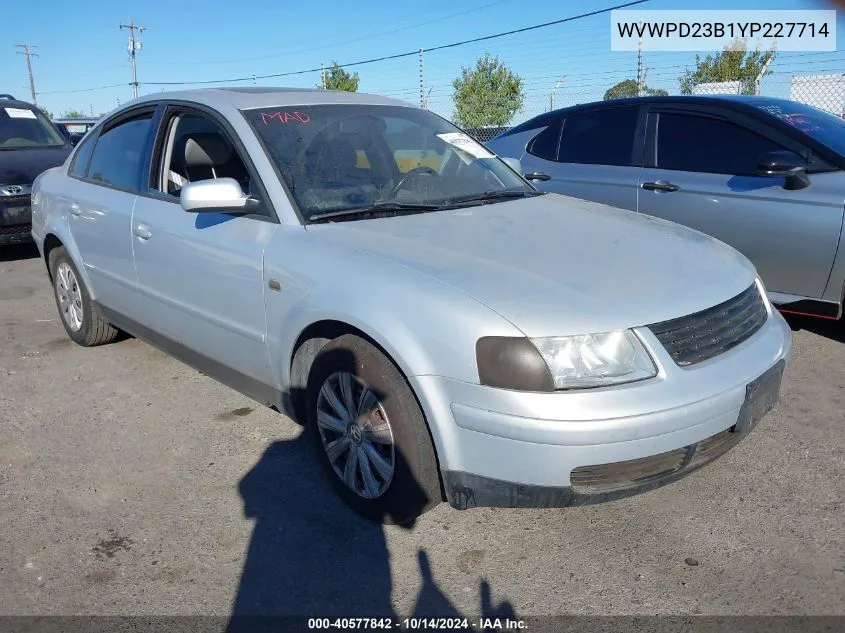 2000 Volkswagen Passat Glx VIN: WVWPD23B1YP227714 Lot: 40577842