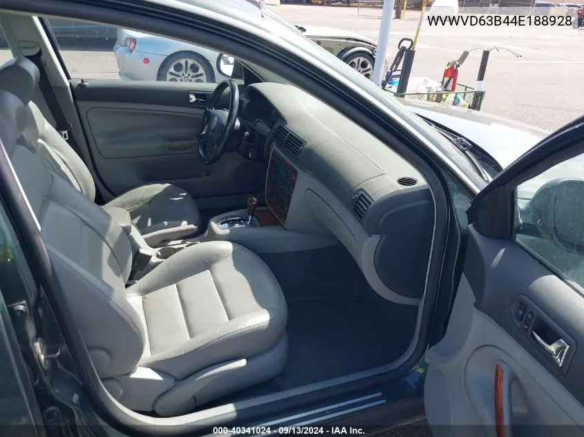 WVWVD63B44E188928 2004 Volkswagen Passat Gls