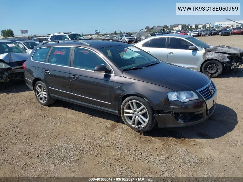 WVWTK93C18E050969 2008 Volkswagen Passat Lux