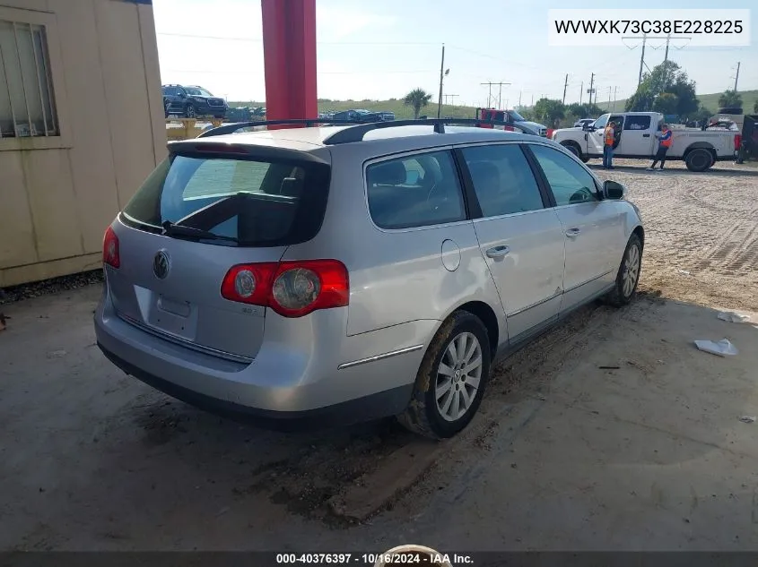 WVWXK73C38E228225 2008 Volkswagen Passat Turbo