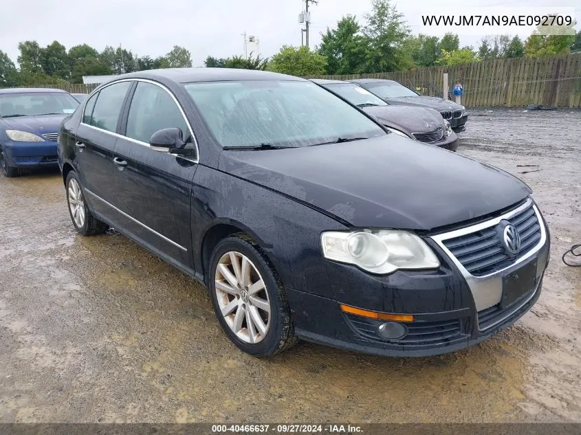 2010 Volkswagen Passat Komfort VIN: WVWJM7AN9AE092709 Lot: 40466637