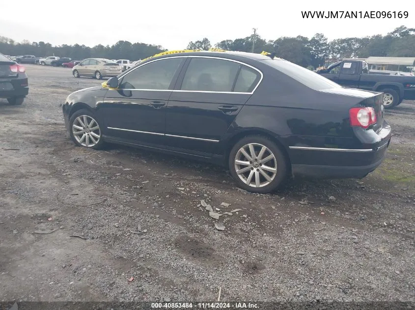 2010 Volkswagen Passat Komfort VIN: WVWJM7AN1AE096169 Lot: 40853484