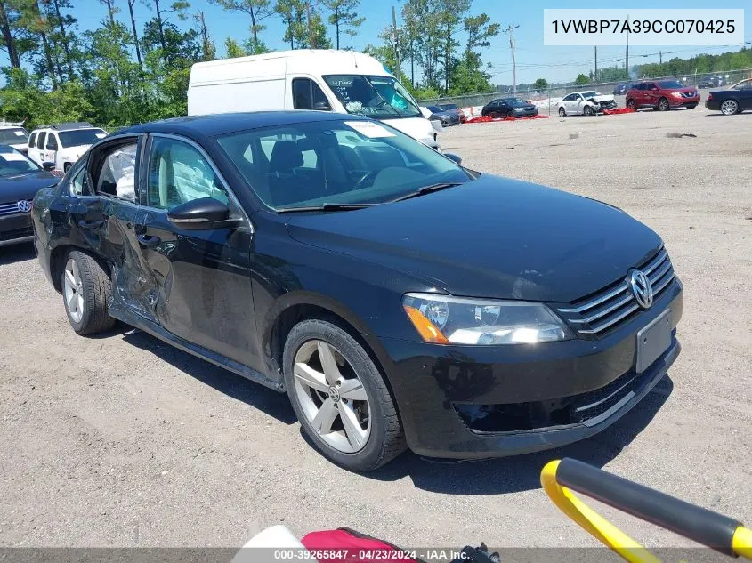 2012 Volkswagen Passat 2.5L Se VIN: 1VWBP7A39CC070425 Lot: 39265847