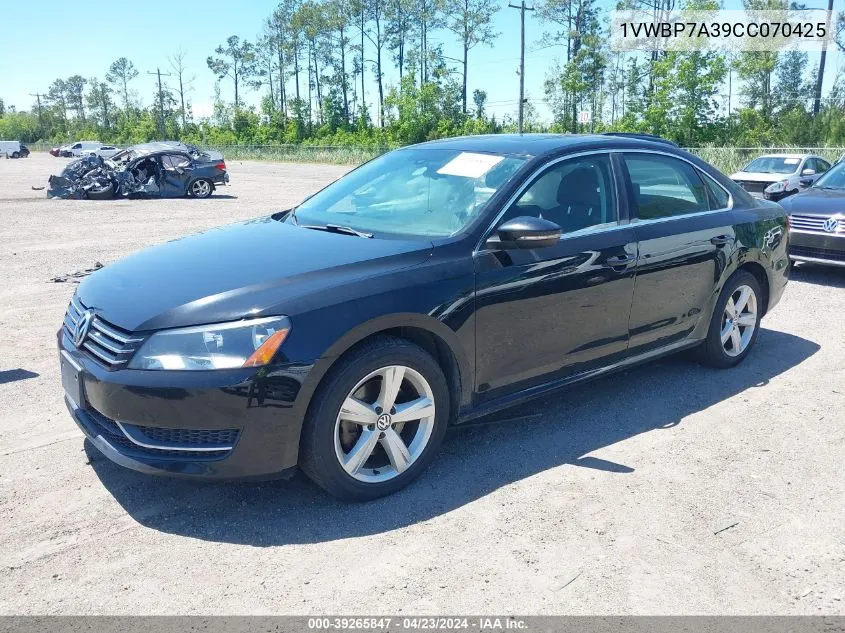 2012 Volkswagen Passat 2.5L Se VIN: 1VWBP7A39CC070425 Lot: 39265847