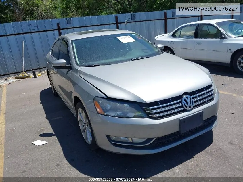 2013 Volkswagen Passat 2.5L Sel Premium VIN: 1VWCH7A39DC076227 Lot: 39759339