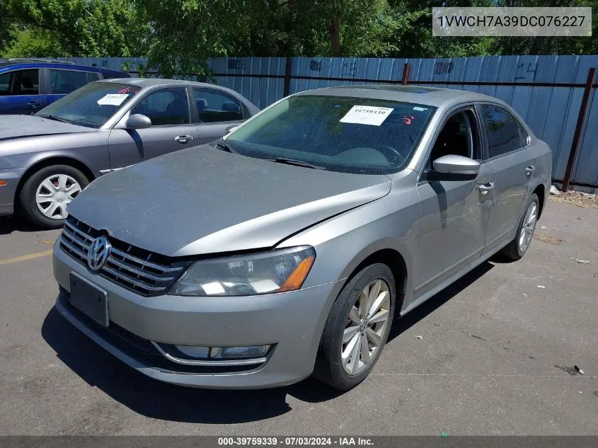 2013 Volkswagen Passat 2.5L Sel Premium VIN: 1VWCH7A39DC076227 Lot: 39759339