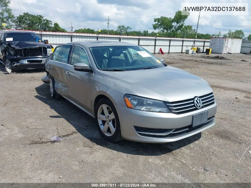 1VWBP7A32DC137688 2013 Volkswagen Passat 2.5L Se