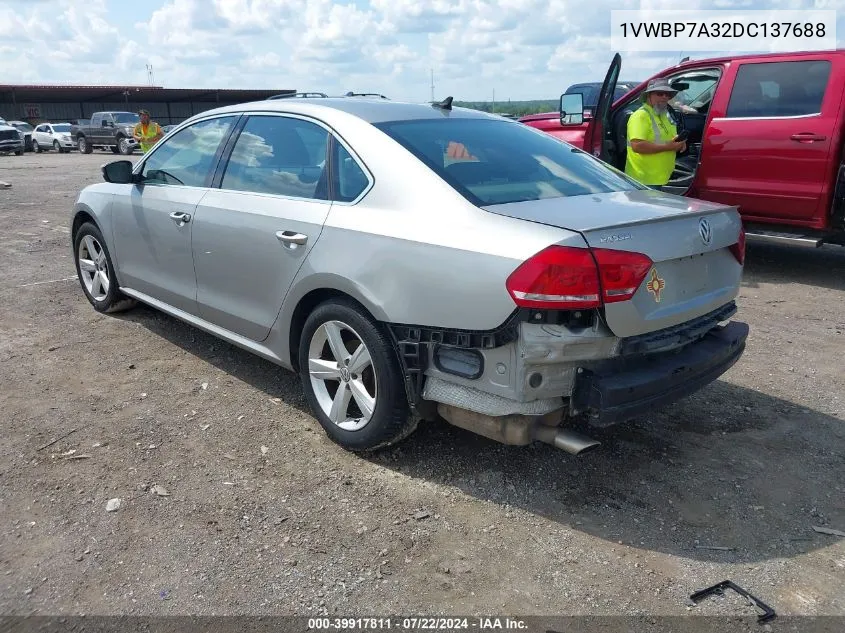 1VWBP7A32DC137688 2013 Volkswagen Passat 2.5L Se