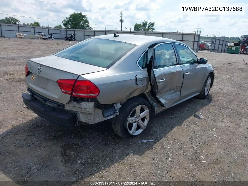 1VWBP7A32DC137688 2013 Volkswagen Passat 2.5L Se