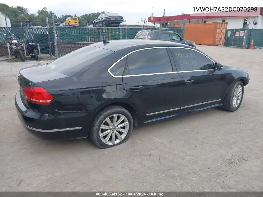 1VWCH7A32DC070298 2013 Volkswagen Passat 2.5L Sel Premium