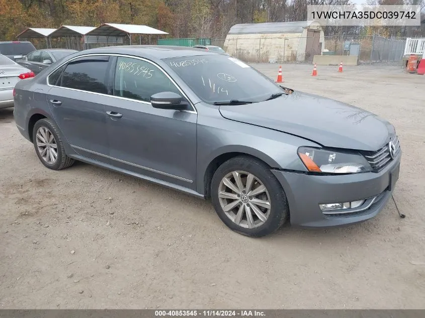 2013 Volkswagen Passat 2.5L Sel Premium VIN: 1VWCH7A35DC039742 Lot: 40853545