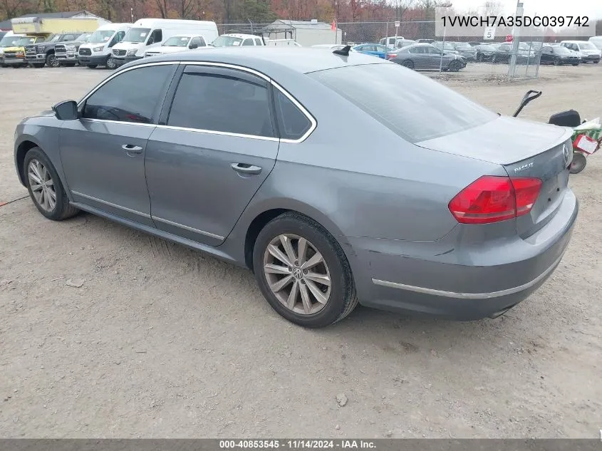 2013 Volkswagen Passat 2.5L Sel Premium VIN: 1VWCH7A35DC039742 Lot: 40853545