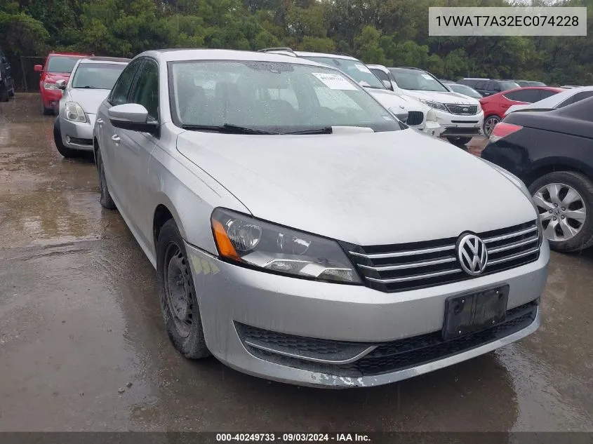 2014 Volkswagen Passat 1.8T S VIN: 1VWAT7A32EC074228 Lot: 40249733