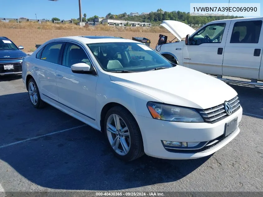 2014 Volkswagen Passat 2.0L Tdi Se VIN: 1VWBN7A39EC069090 Lot: 40430365