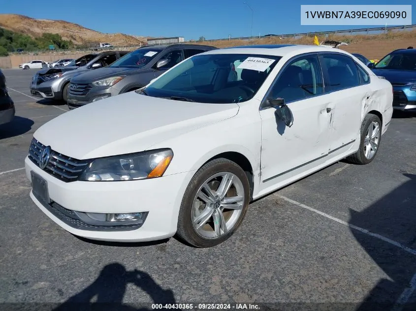 2014 Volkswagen Passat 2.0L Tdi Se VIN: 1VWBN7A39EC069090 Lot: 40430365