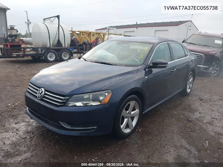 2014 Volkswagen Passat S VIN: 1VWAT7A37EC055738 Lot: 40441289