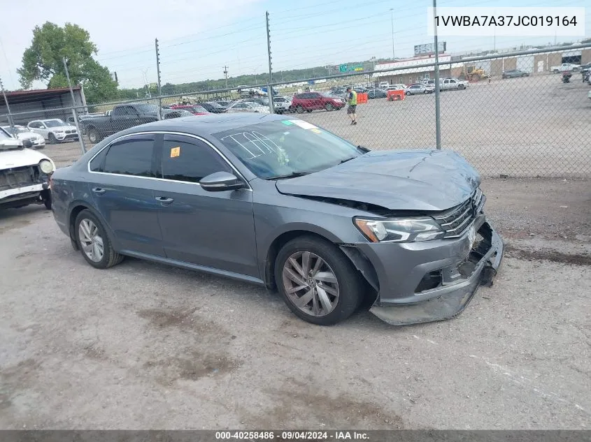 2018 Volkswagen Passat Se VIN: 1VWBA7A37JC019164 Lot: 40258486