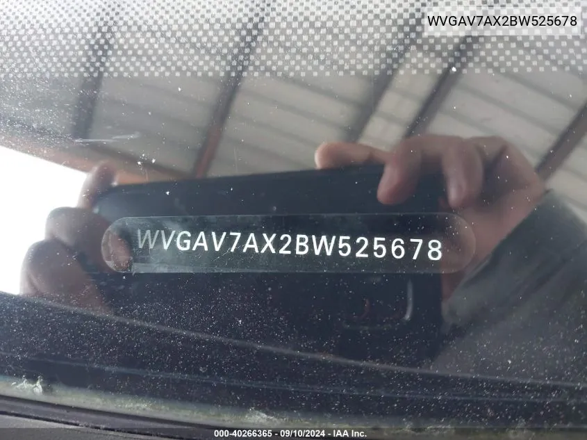 WVGAV7AX2BW525678 2011 Volkswagen Tiguan S/Se/Sel