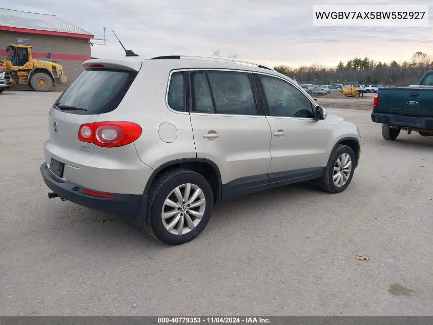 WVGBV7AX5BW552927 2011 Volkswagen Tiguan Se