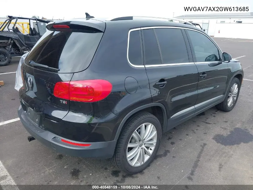 WVGAV7AX2GW613685 2016 Volkswagen Tiguan Se