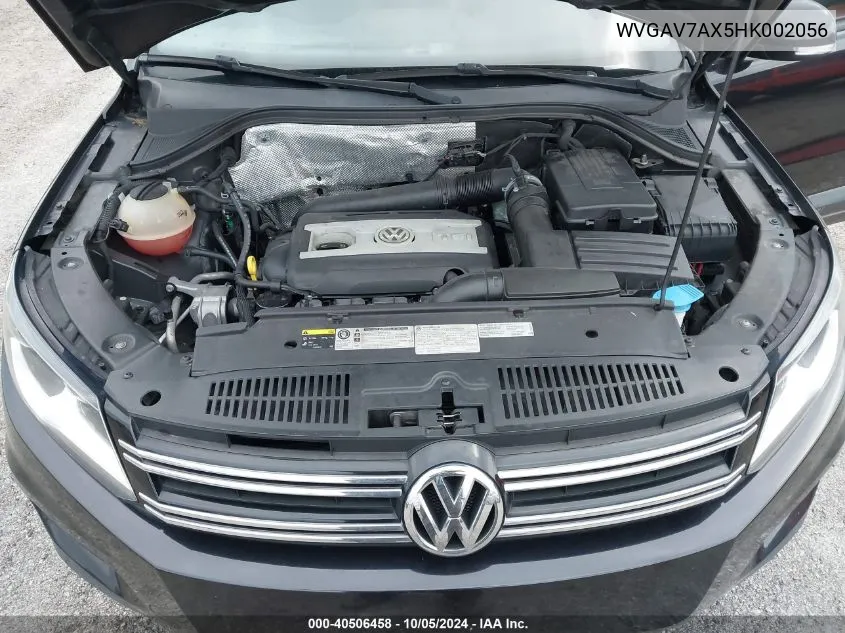 WVGAV7AX5HK002056 2017 Volkswagen Tiguan S/Limited