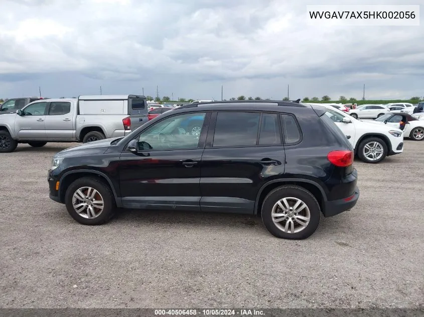 WVGAV7AX5HK002056 2017 Volkswagen Tiguan S/Limited