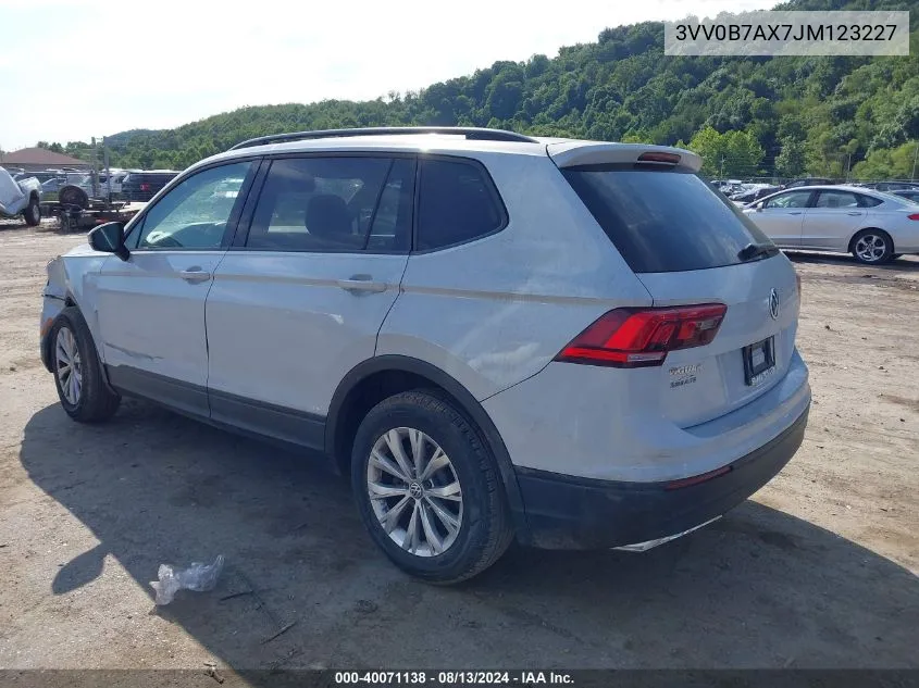 2018 Volkswagen Tiguan 2.0T S VIN: 3VV0B7AX7JM123227 Lot: 40071138