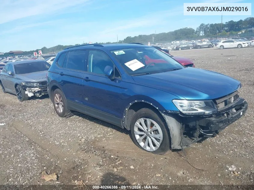 3VV0B7AX6JM029016 2018 Volkswagen Tiguan S