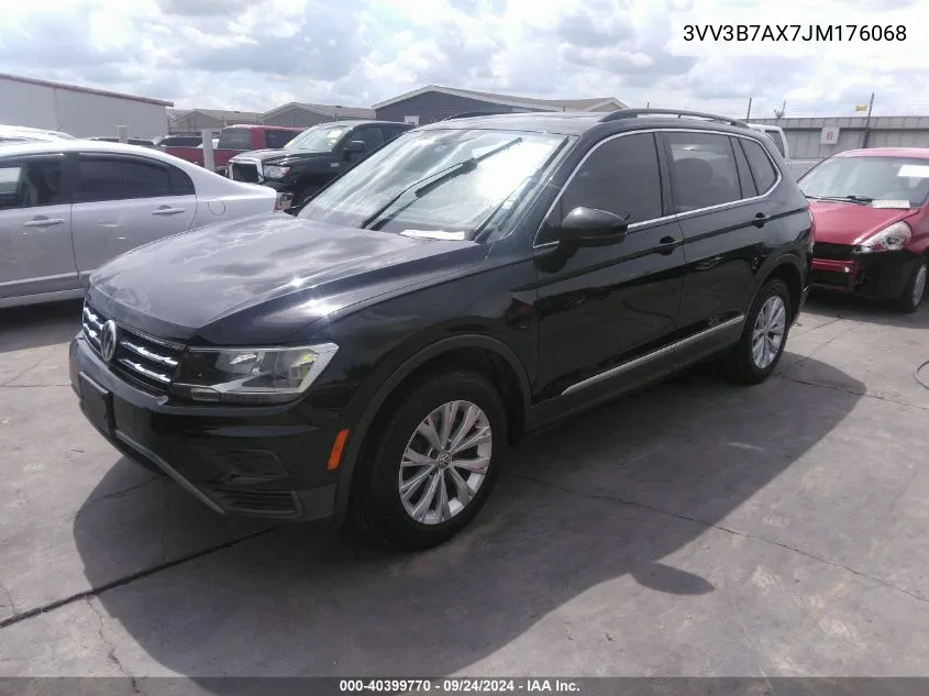 3VV3B7AX7JM176068 2018 Volkswagen Tiguan Se/Sel