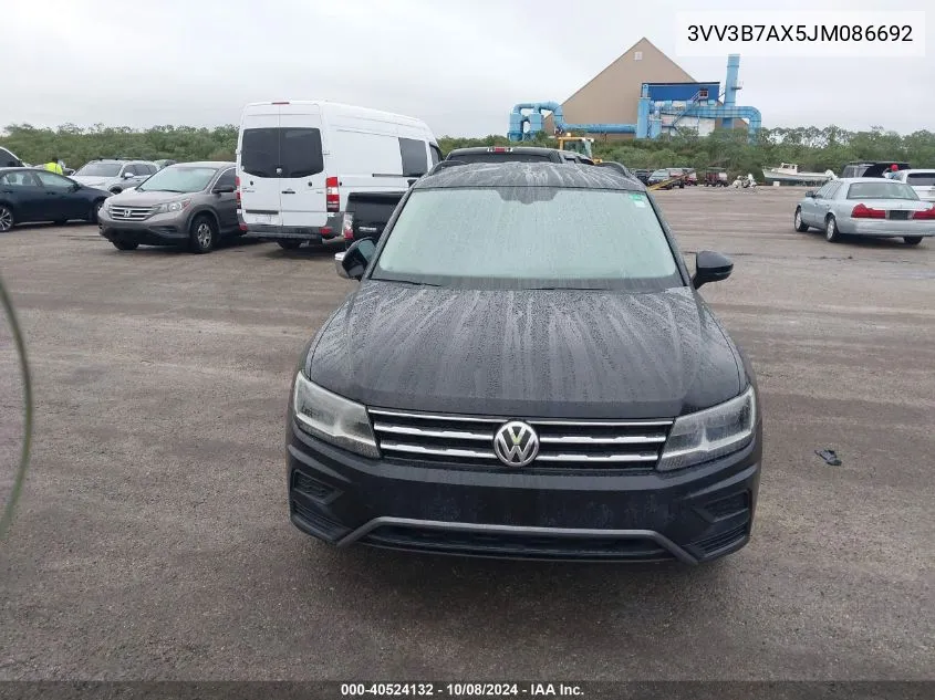 2018 Volkswagen Tiguan Se/Sel VIN: 3VV3B7AX5JM086692 Lot: 40524132