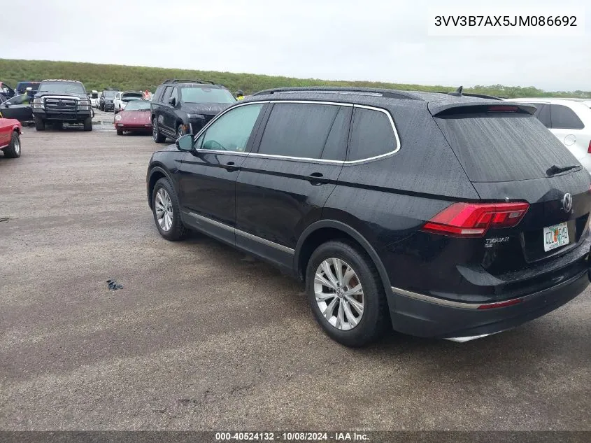 2018 Volkswagen Tiguan Se/Sel VIN: 3VV3B7AX5JM086692 Lot: 40524132