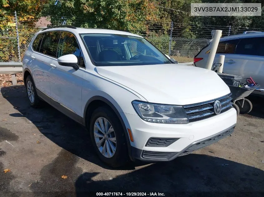 2018 Volkswagen Tiguan 2.0T Se/2.0T Sel VIN: 3VV3B7AX2JM133029 Lot: 40717674