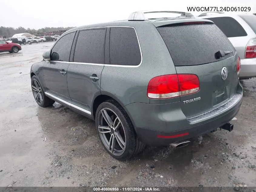 2004 Volkswagen Touareg V8 VIN: WVGCM77L24D061029 Lot: 40806958