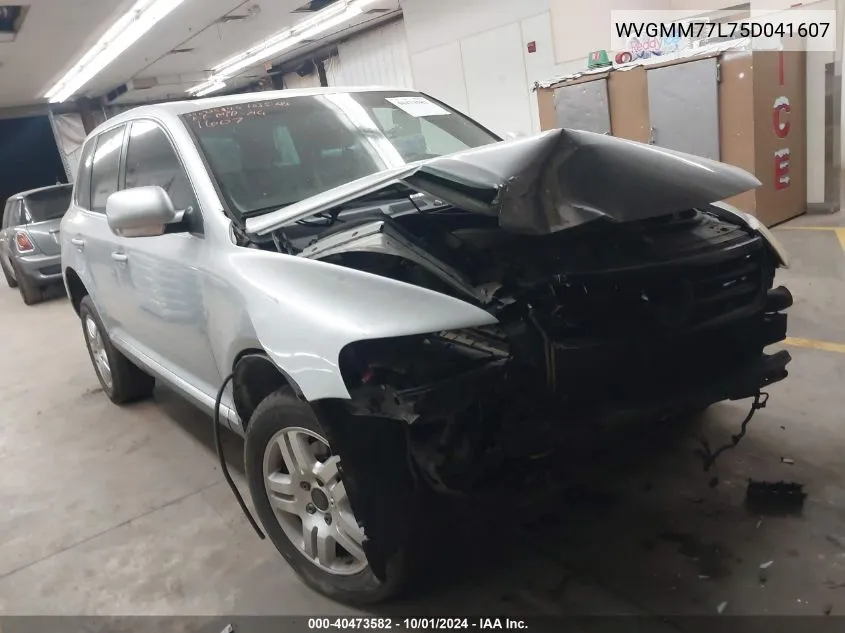 WVGMM77L75D041607 2005 Volkswagen Touareg V8