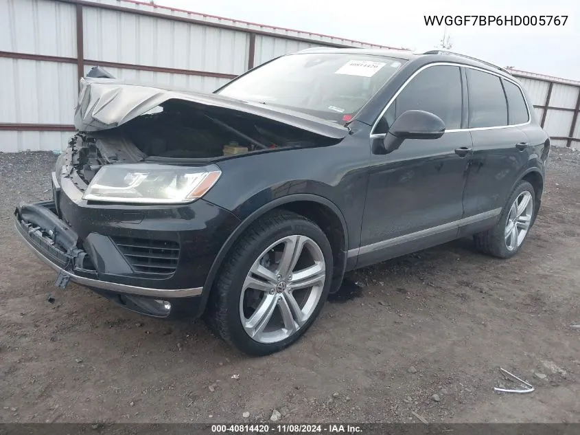 2017 Volkswagen Touareg V6 Executive VIN: WVGGF7BP6HD005767 Lot: 40814420