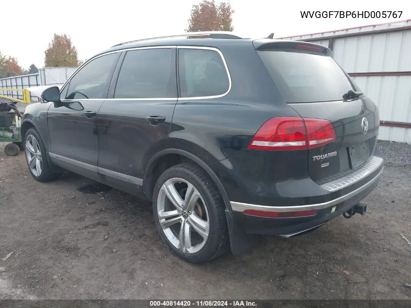 2017 Volkswagen Touareg V6 Executive VIN: WVGGF7BP6HD005767 Lot: 40814420