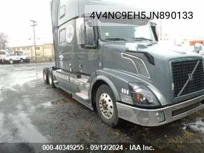 4V4NC9EH5JN890133 2018 Volvo Vnl