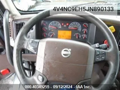 4V4NC9EH5JN890133 2018 Volvo Vnl