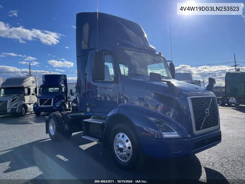 2020 Volvo Vnr VIN: 4V4W19DG3LN253523 Lot: 40623071