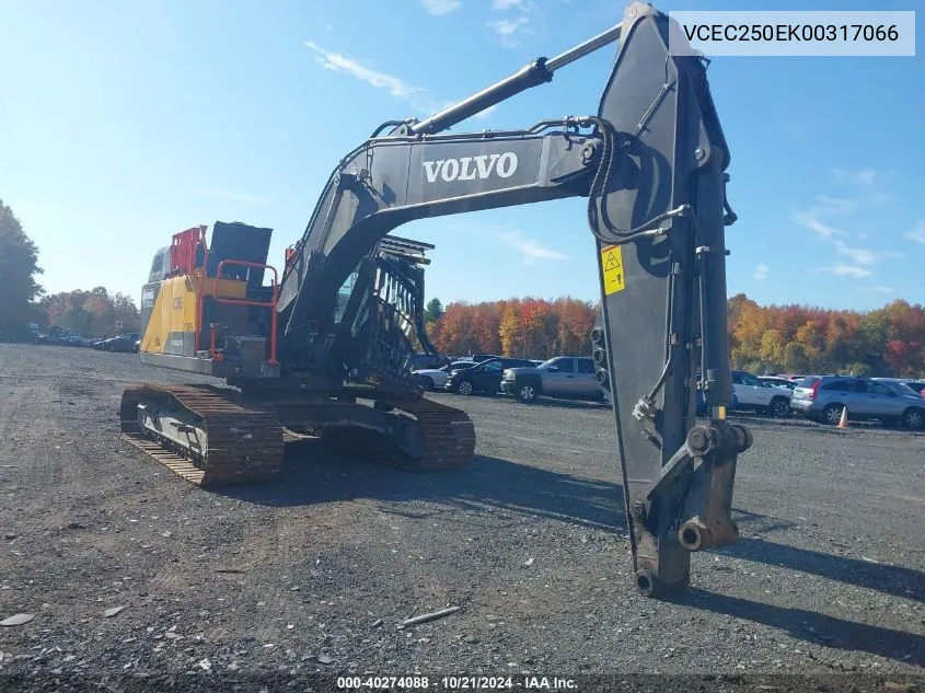 2023 Volvo Ec250E Excavator VIN: VCEC250EK00317066 Lot: 40274088